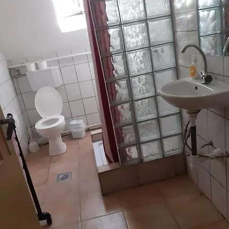 Landhuis Pihenes A Malomtonal Privat Berlemeny Tapolca