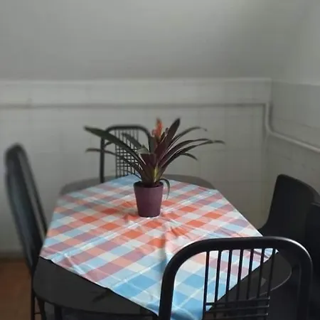 Landhuis Pihenes A Malomtonal Privat Berlemeny