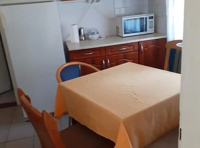 Pihenes A Malomtonal Privat Berlemeny טפולצה